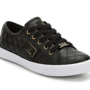 Host pick ❤Guess Black Quilted Sneaker -- Size 6.5